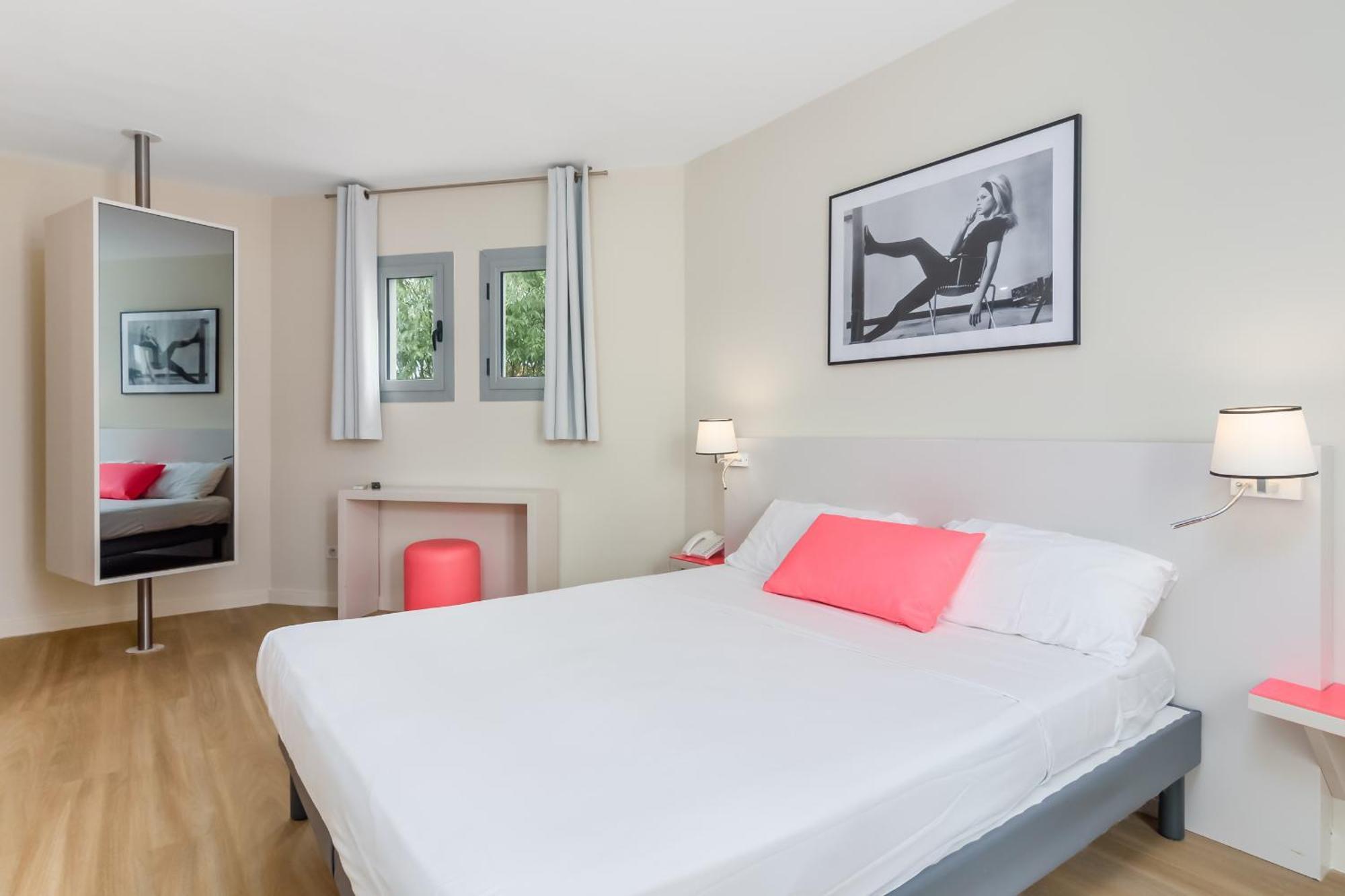 Urban Riviera Juan Les Pins - Queen Room Exterior photo